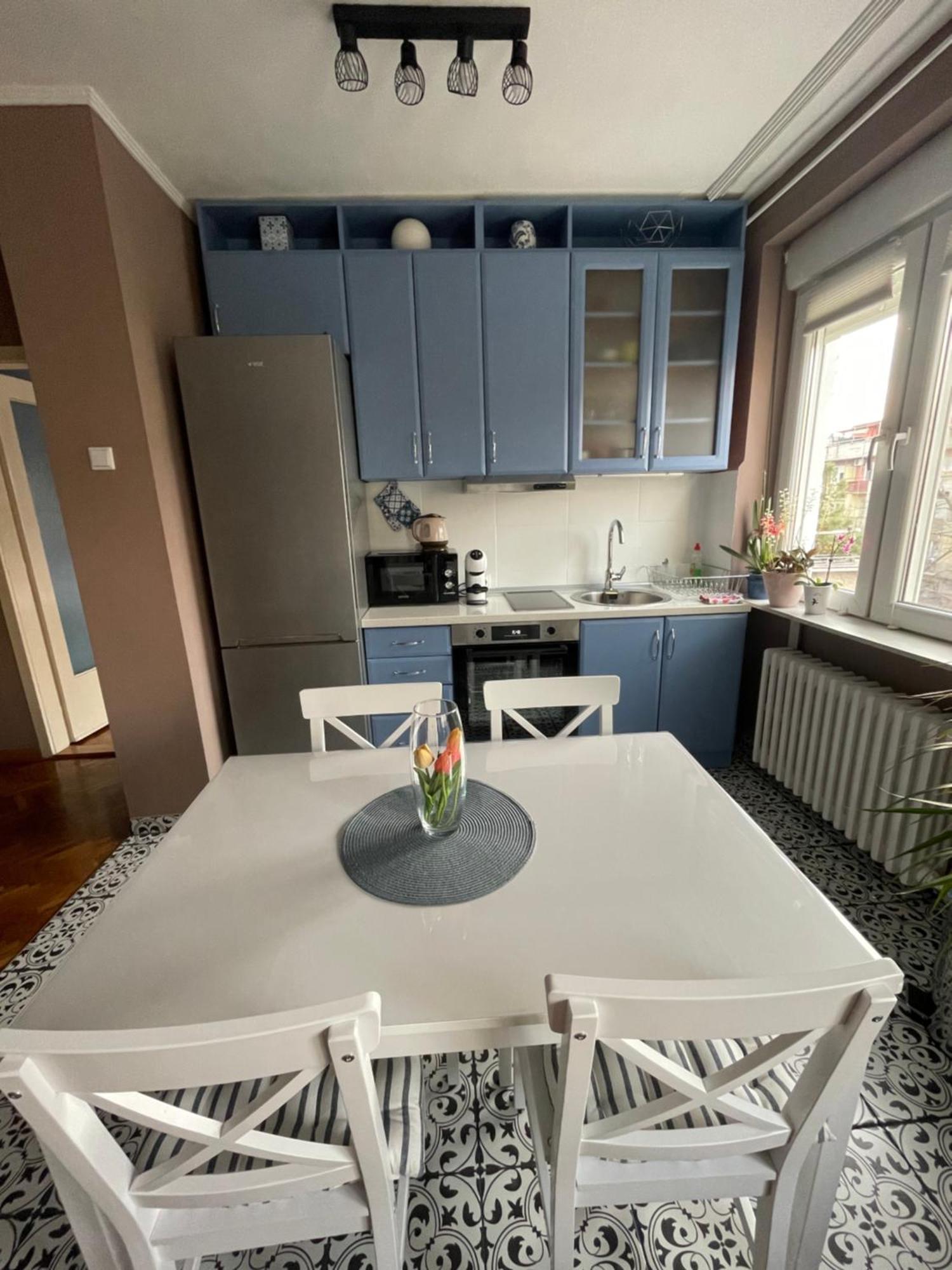 Apartman Avenia Нови Сад Екстериор снимка