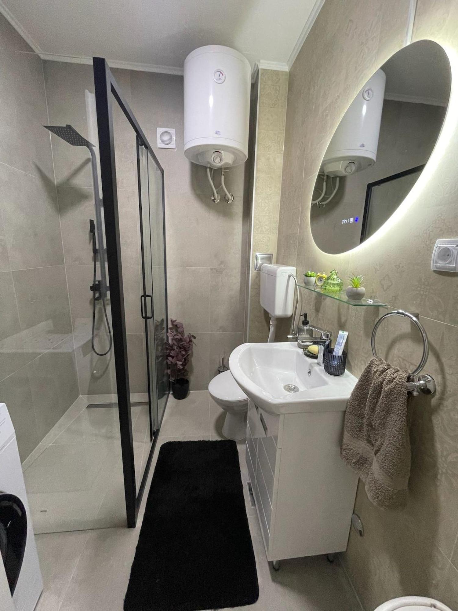 Apartman Avenia Нови Сад Екстериор снимка